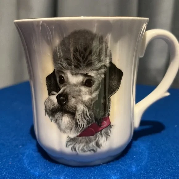 Poodle Mug Duchess Bone China, Made in England - Picture 3 of 10